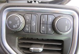 2020 Chevrolet Silverado 1500 - Image 37