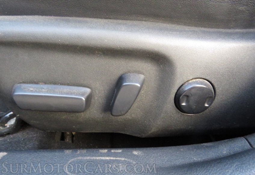 2016 Toyota Camry Hybrid - Image 35