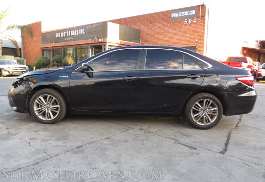 2016 Toyota Camry Hybrid - Image 10