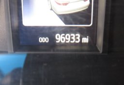 2016 Toyota Camry Hybrid - Image 42