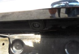 2016 Toyota Camry Hybrid - Image 19