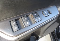 2016 Toyota Camry Hybrid - Image 34