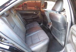 2016 Toyota Camry Hybrid - Image 30