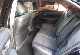 2016 Toyota Camry Hybrid - Image 29