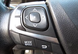 2016 Toyota Camry Hybrid - Image 41