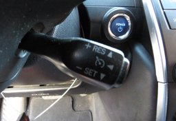 2016 Toyota Camry Hybrid - Image 39