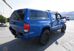 2017 Toyota Tacoma - Image 7