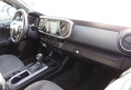 2017 Toyota Tacoma - Image 27