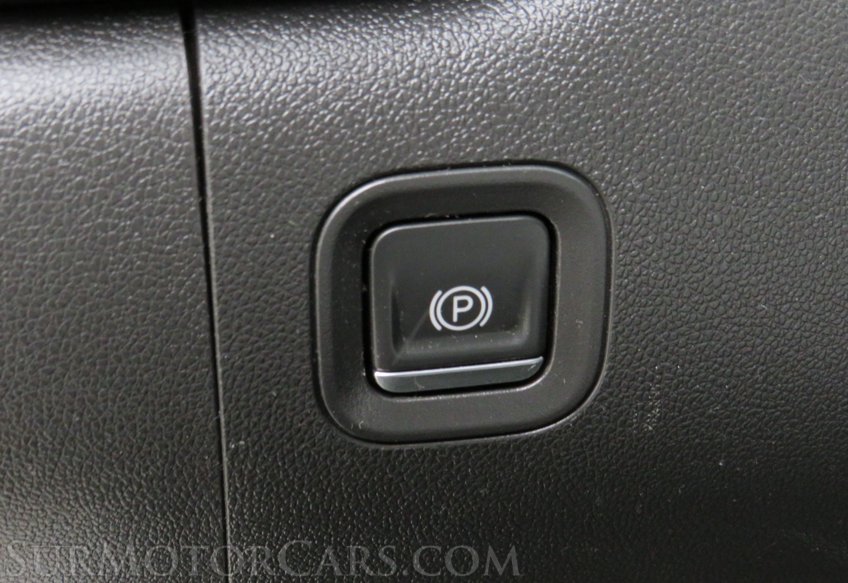 2021 Chevrolet Silverado 1500 - Image 35