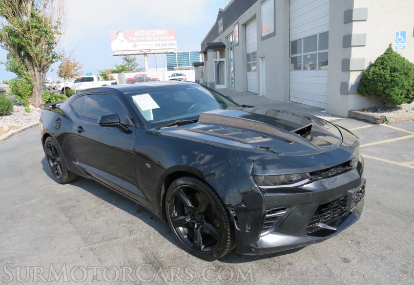 2017 Chevrolet Camaro - Image 4