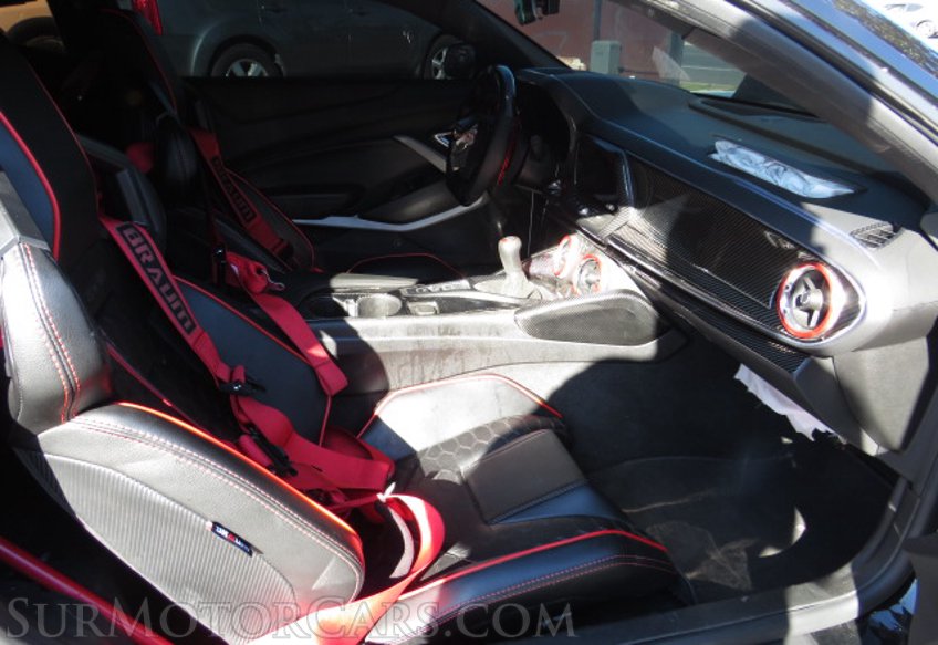 2020 Chevrolet Camaro - Image 25