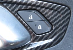 2020 Chevrolet Camaro - Image 38