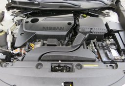 2017 Nissan Altima - Image 48