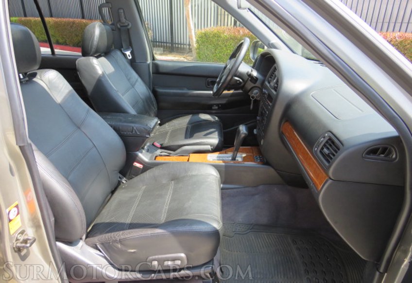 2003 Nissan Pathfinder - Image 36