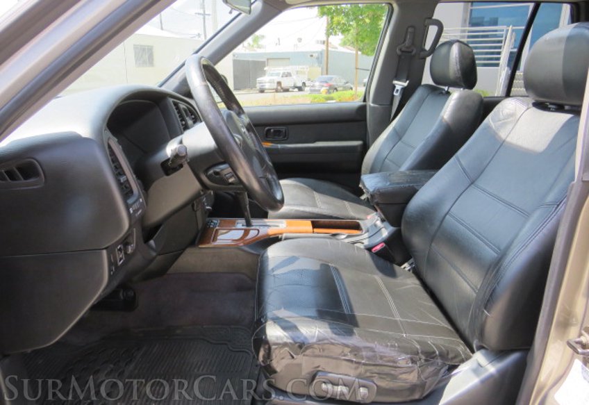 2003 Nissan Pathfinder - Image 32