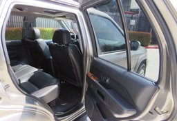 2003 Nissan Pathfinder - Image 22