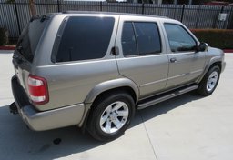2003 Nissan Pathfinder - Image 8