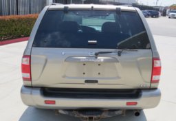 2003 Nissan Pathfinder - Image 12