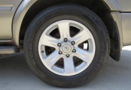 2003 Nissan Pathfinder - Image 18