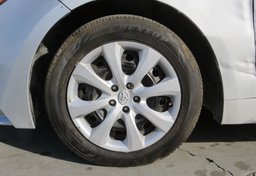 2022 Toyota Corolla - Image 19