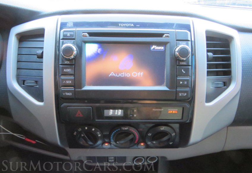 2013 Toyota Tacoma - Image 35