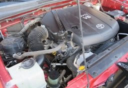 2013 Toyota Tacoma - Image 46