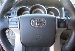 2013 Toyota Tacoma - Image 39