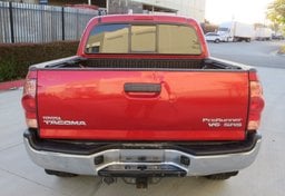 2013 Toyota Tacoma - Image 12