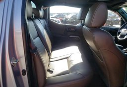 2016 Toyota Tacoma - Image 6