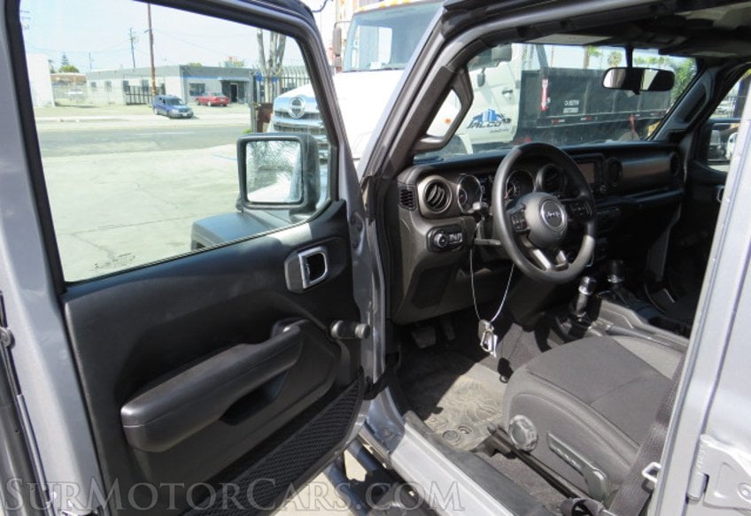 2018 Jeep Wrangler Unlimited - Image 20