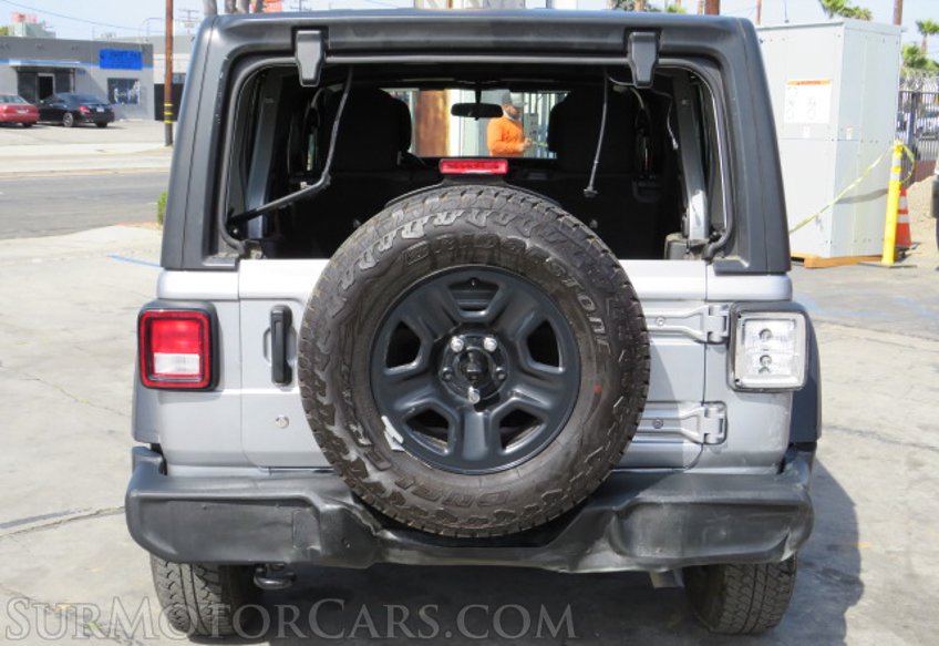 2018 Jeep Wrangler Unlimited - Image 10