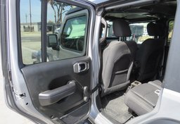 2018 Jeep Wrangler Unlimited - Image 22