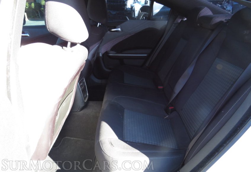 2019 Dodge Charger - Image 30