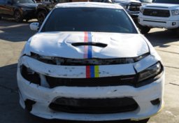 2019 Dodge Charger - Image 11