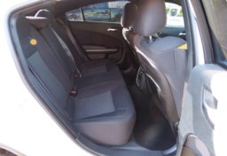 2019 Dodge Charger - Image 29