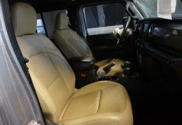 2019 Jeep Wrangler Unlimited - Image 32