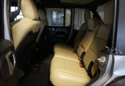 2019 Jeep Wrangler Unlimited - Image 38