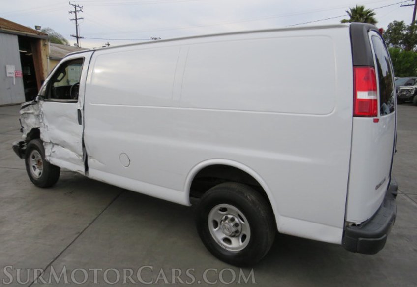 2018 Chevrolet Express Cargo Van - Image 9