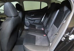 2022 Nissan Sentra - Image 32