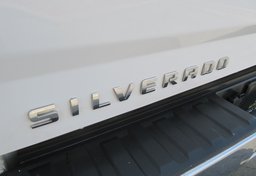 2017 Chevrolet Silverado 1500 - Image 19