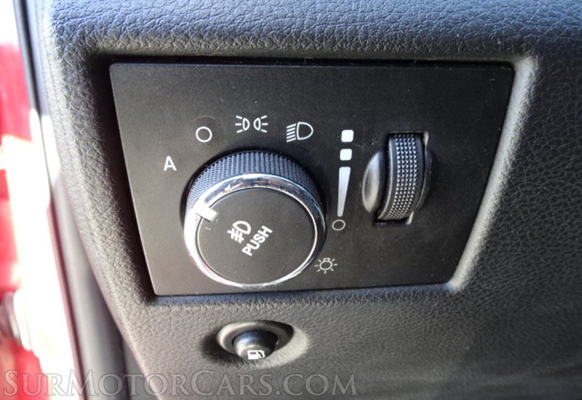 2012 Jeep Grand Cherokee - Image 41