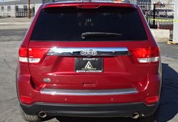 2012 Jeep Grand Cherokee - Image 11