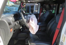 2018 Jeep Wrangler JK Unlimited - Image 27