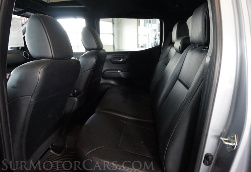 2020 Toyota Tacoma - Image 33