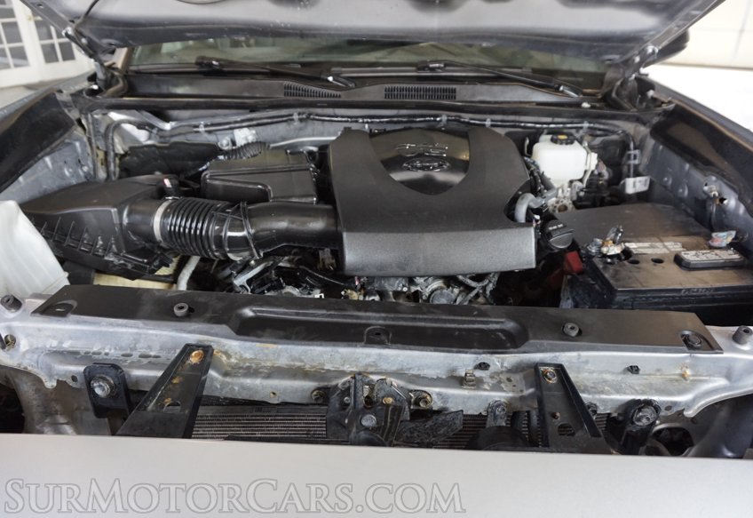 2020 Toyota Tacoma - Image 55