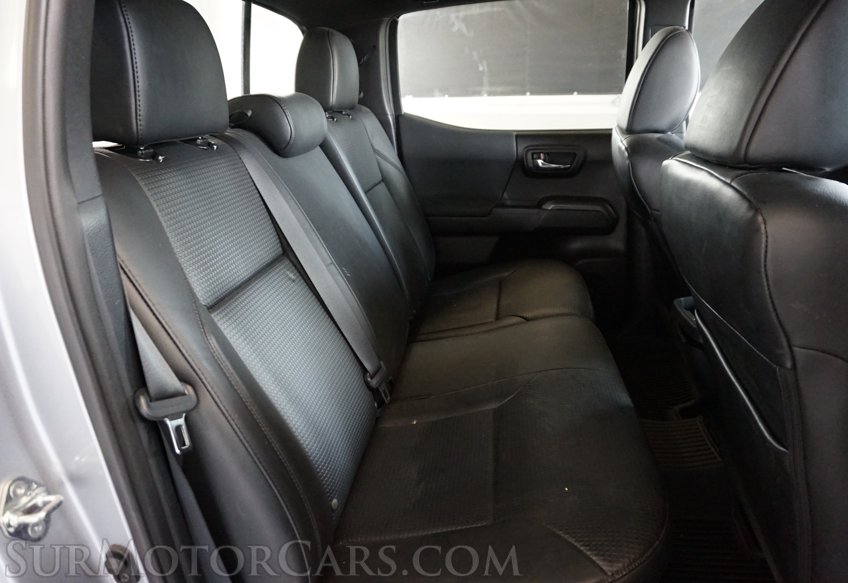 2020 Toyota Tacoma - Image 35