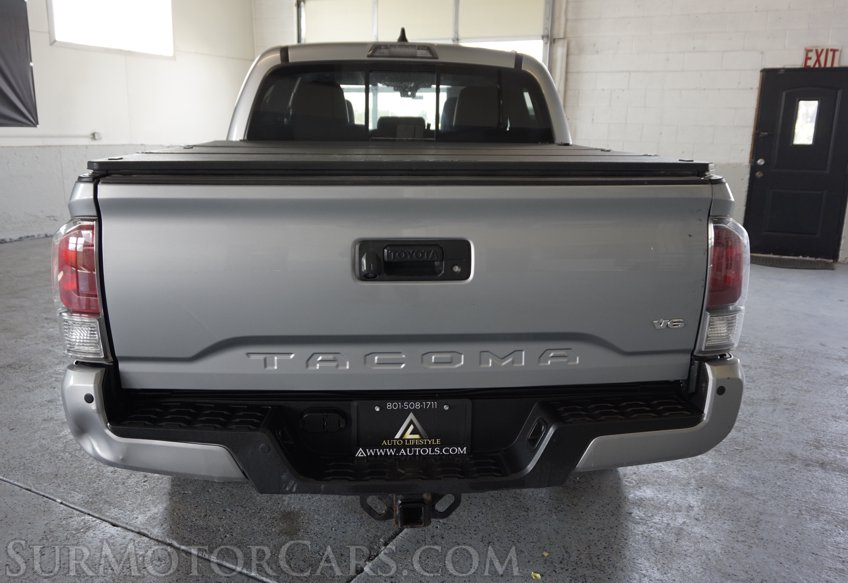 2020 Toyota Tacoma - Image 13