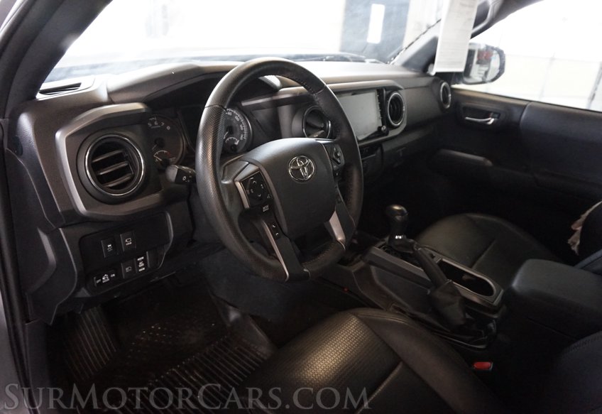 2020 Toyota Tacoma - Image 27