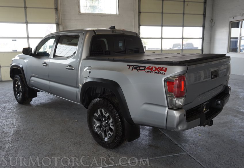 2020 Toyota Tacoma - Image 8