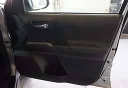 2020 Toyota Tacoma - Image 51